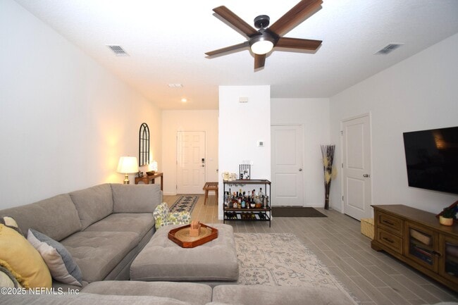 Building Photo - 6834 Golden Monarch Ave