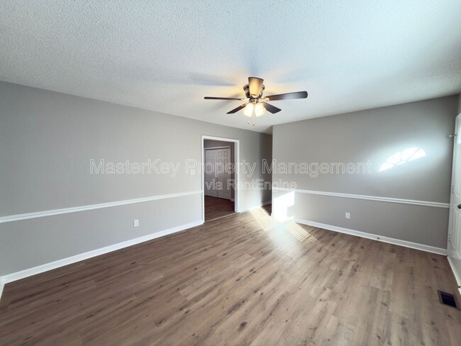 Building Photo - 1101 Amber Acres Ln