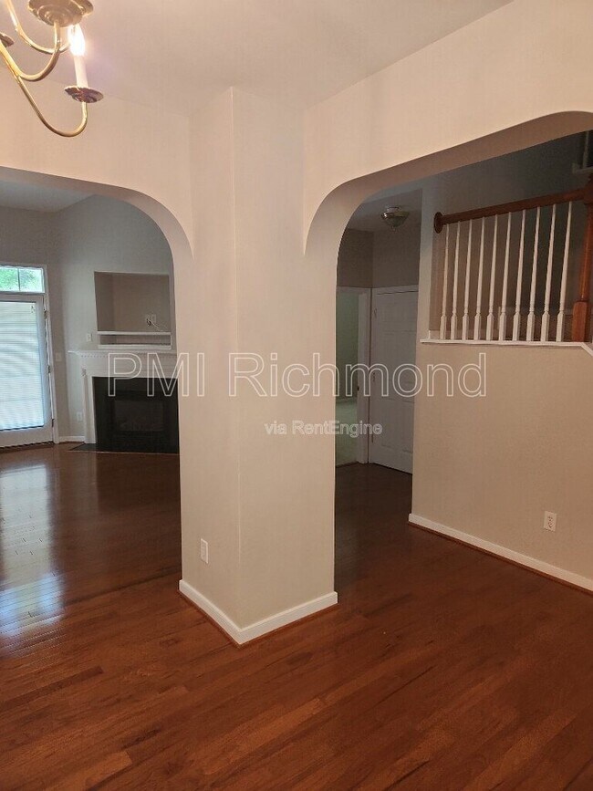 Building Photo - 1252 Providence Knoll Dr