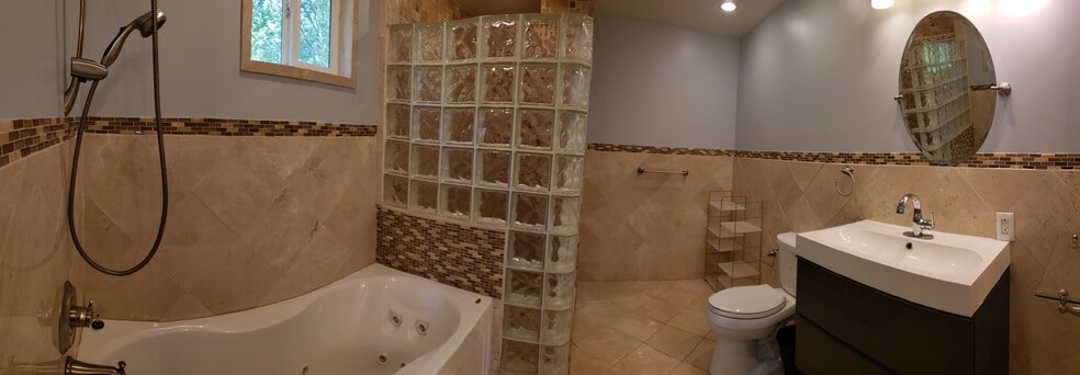 Building Photo - 76 Peregrine Dr.