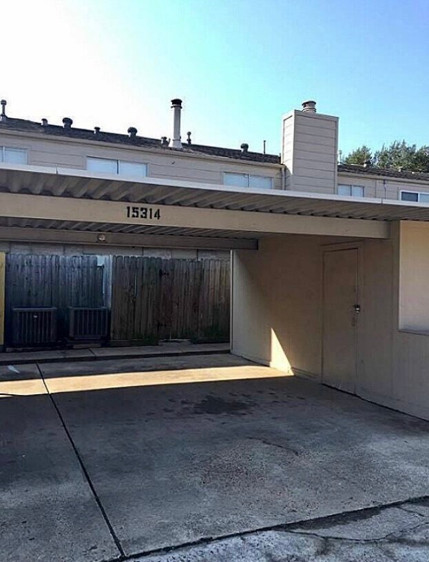 Building Photo - 15314 Gorham Dr