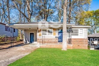 Building Photo - 1632 18th Way SW