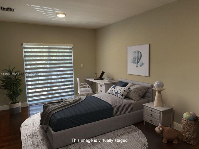 Building Photo - 3191 Ohio St