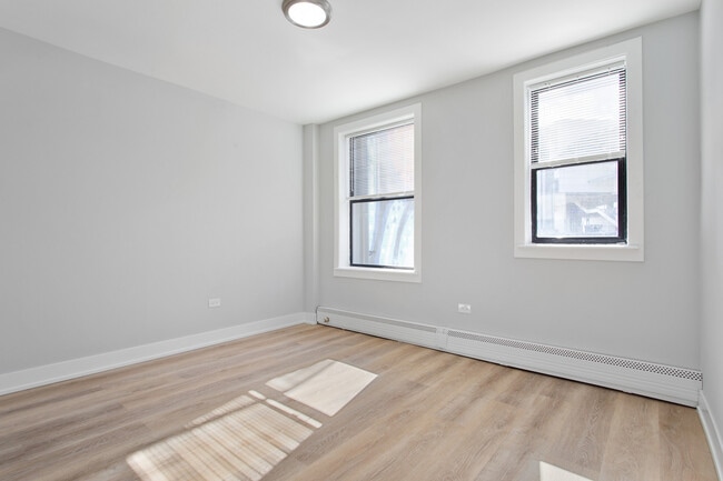 Building Photo - 1625 W Howard St