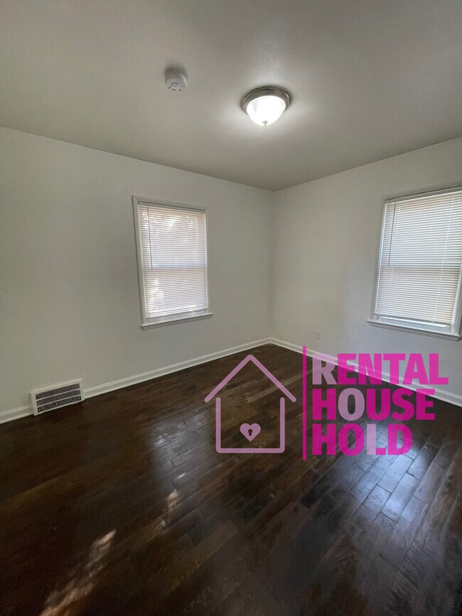 Building Photo - 12511 Whitehill St