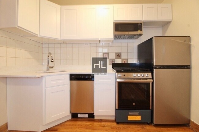 Building Photo - QUENTIN ROAD