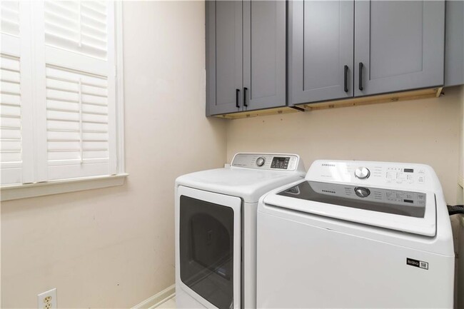 Building Photo - 2755 Runnelwood Ln