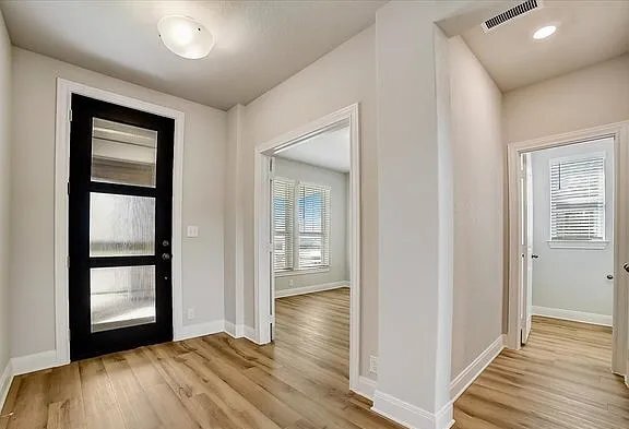 Building Photo - 387 Borchers Blvd