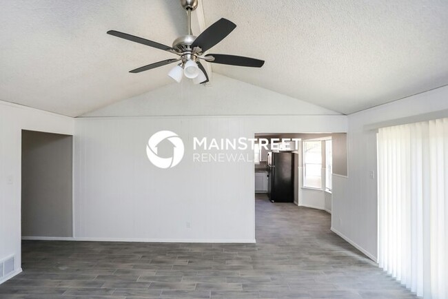 Building Photo - 6409 Stardust Dr S