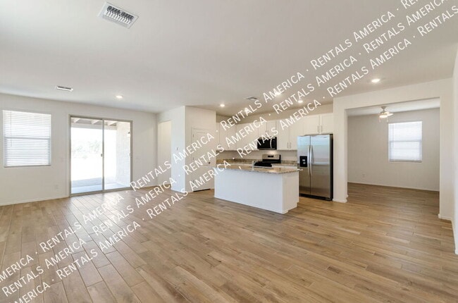 Building Photo - 5468 W Monterey Dr