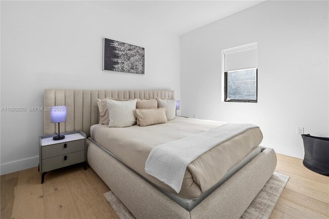 Building Photo - 550 NW 42nd St