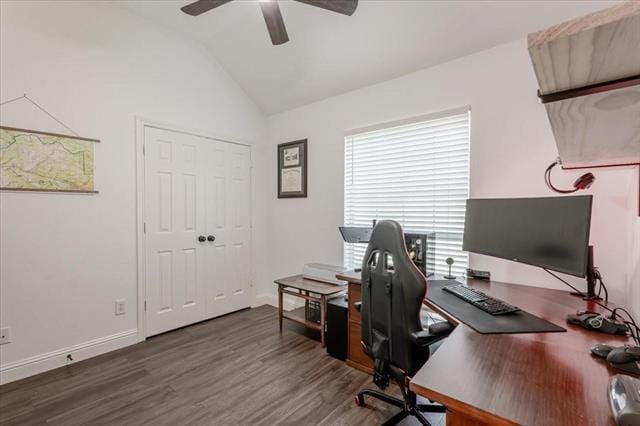 Building Photo - 2209 Swallow Ln