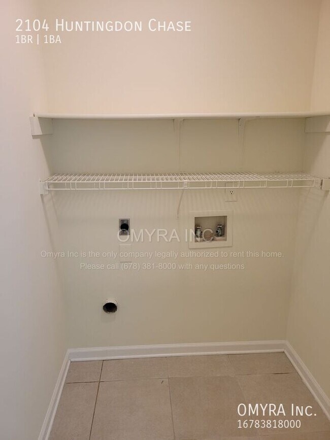 Building Photo - 2104 Huntingdon Chase