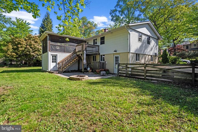 Building Photo - 328 Edgemere Dr