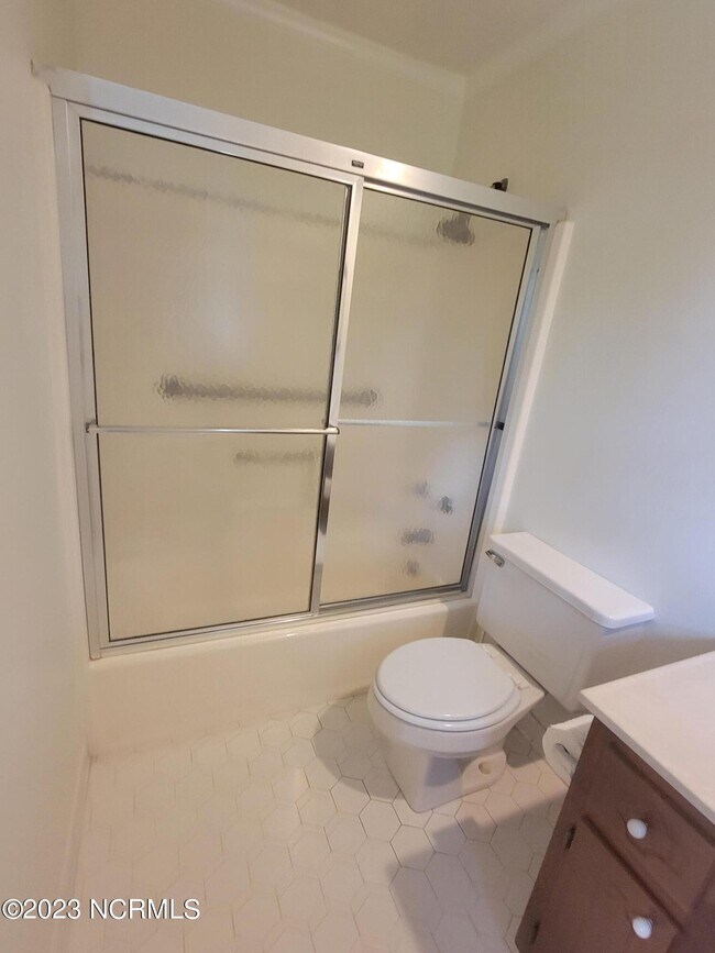 Building Photo - 4505 Wentworth Ct