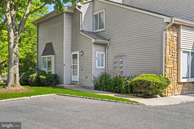 Building Photo - 37 Teal Ct