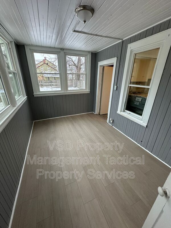 Building Photo - 2180 W 83rd St