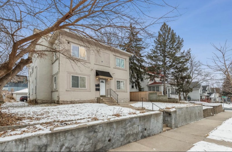 Building Photo - 2506 Dupont Ave N