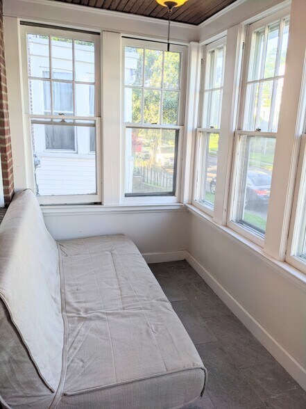 Building Photo - 24 Davis Ave