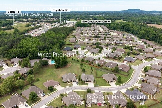 Building Photo - 410 Creekwater Cir