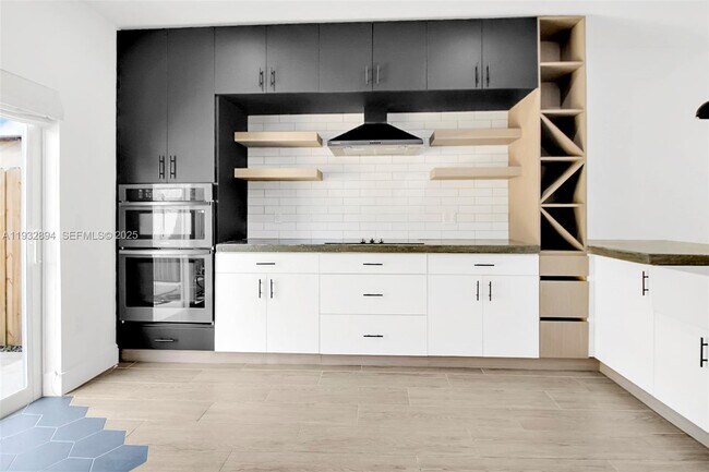 Building Photo - 16911 SW 137th Ct