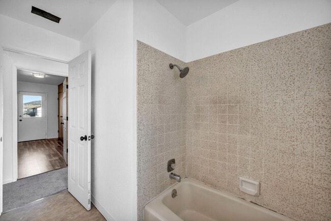 Building Photo - Country Living Single Story Home in Spanish Springs