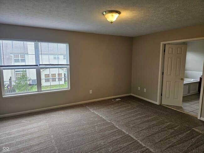 Building Photo - 7043 Gavin Dr