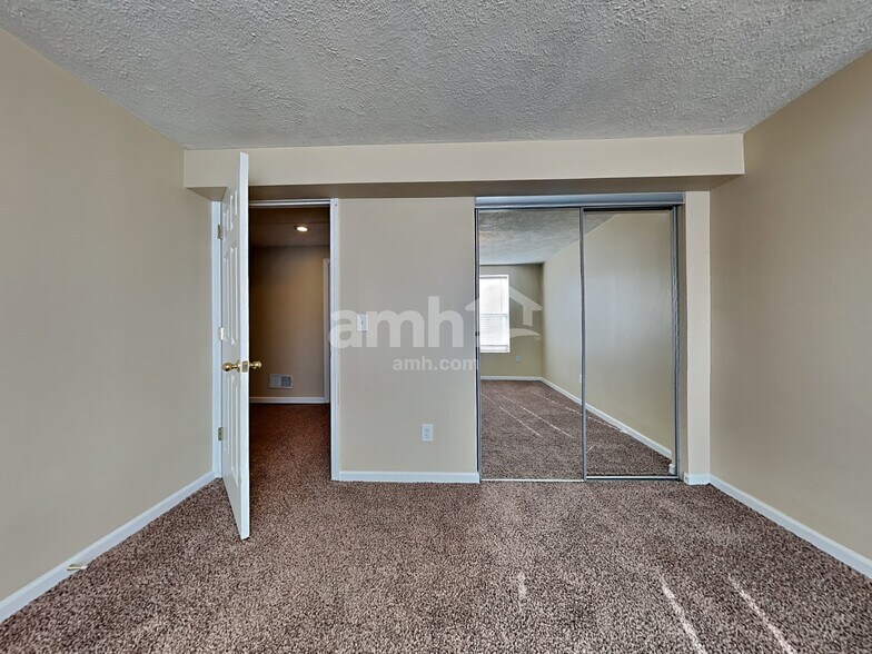 Building Photo - 1106 Brookstone Dr