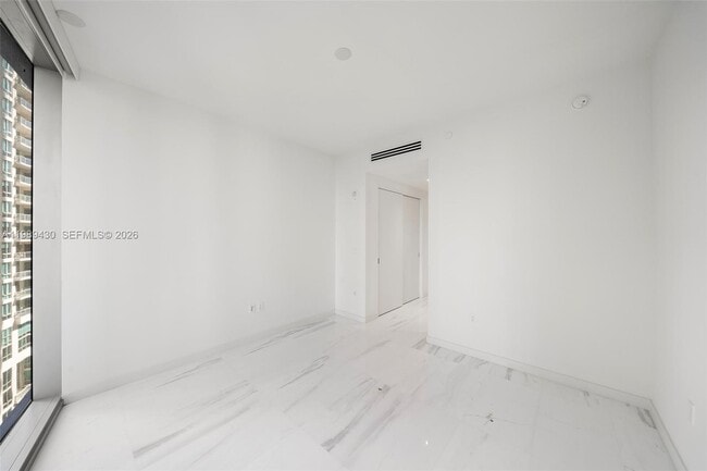 Building Photo - 300 Biscayne Blvd Way