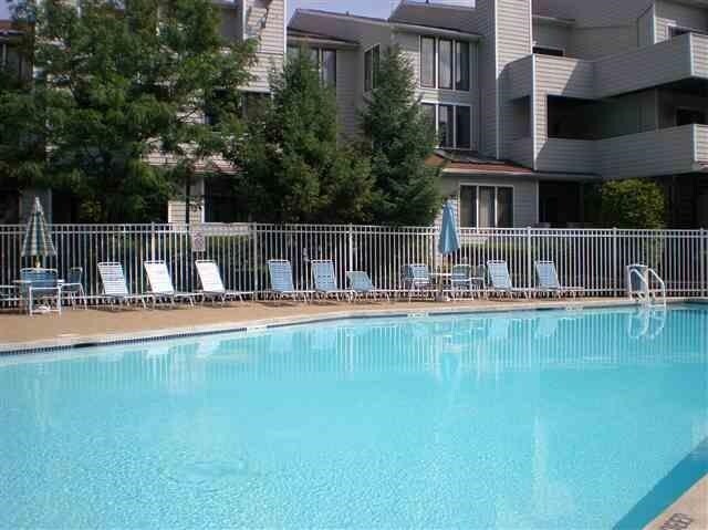 Building Photo - 816 Topsail Ln