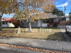 Building Photo - 1487 Stanger Dr