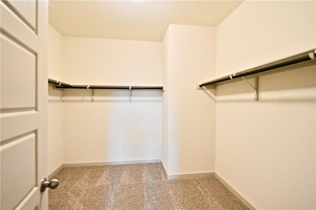 Building Photo - 12309 Pecangate Way