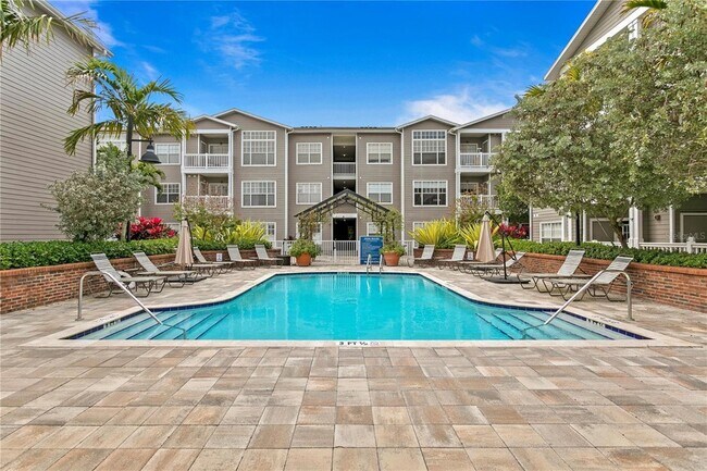 Building Photo - 800 S Dakota Ave