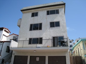 Building Photo - 100 S El Camino Real