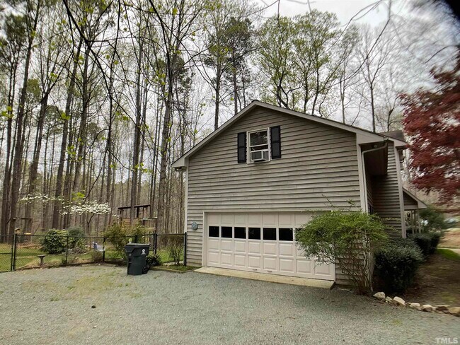 Building Photo - 3105 Mel Oak Trail