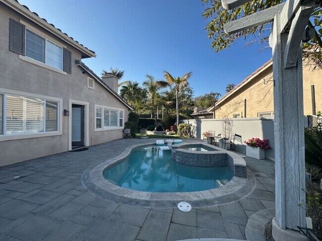 Building Photo - Exquisite Vina Del Mar home in Spanish Hills