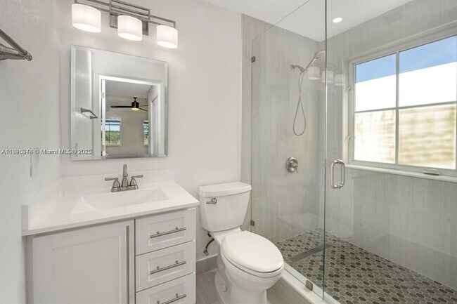 Building Photo - 4465 SW 160th Ave