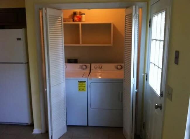 Building Photo - Sylvan Park Townhouse