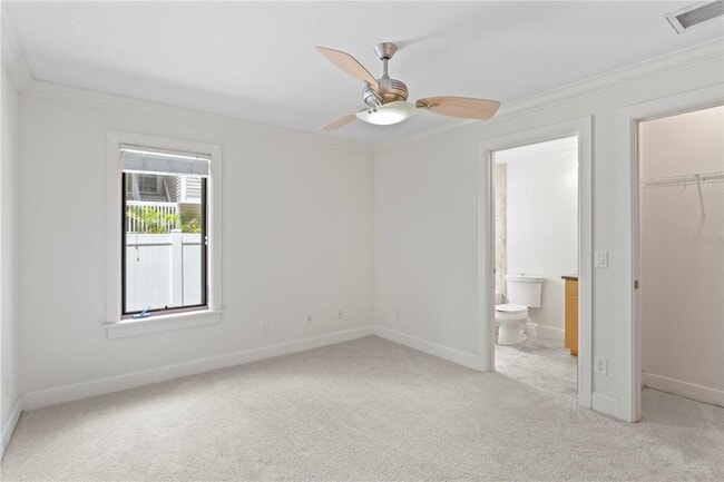 Building Photo - 512 S Glen Ave