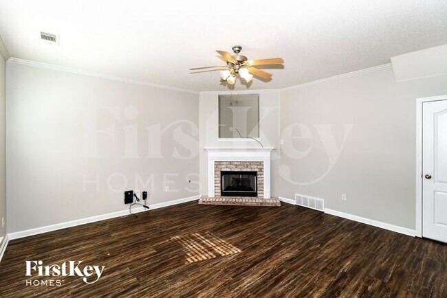 Building Photo - 8716 Macon Rd