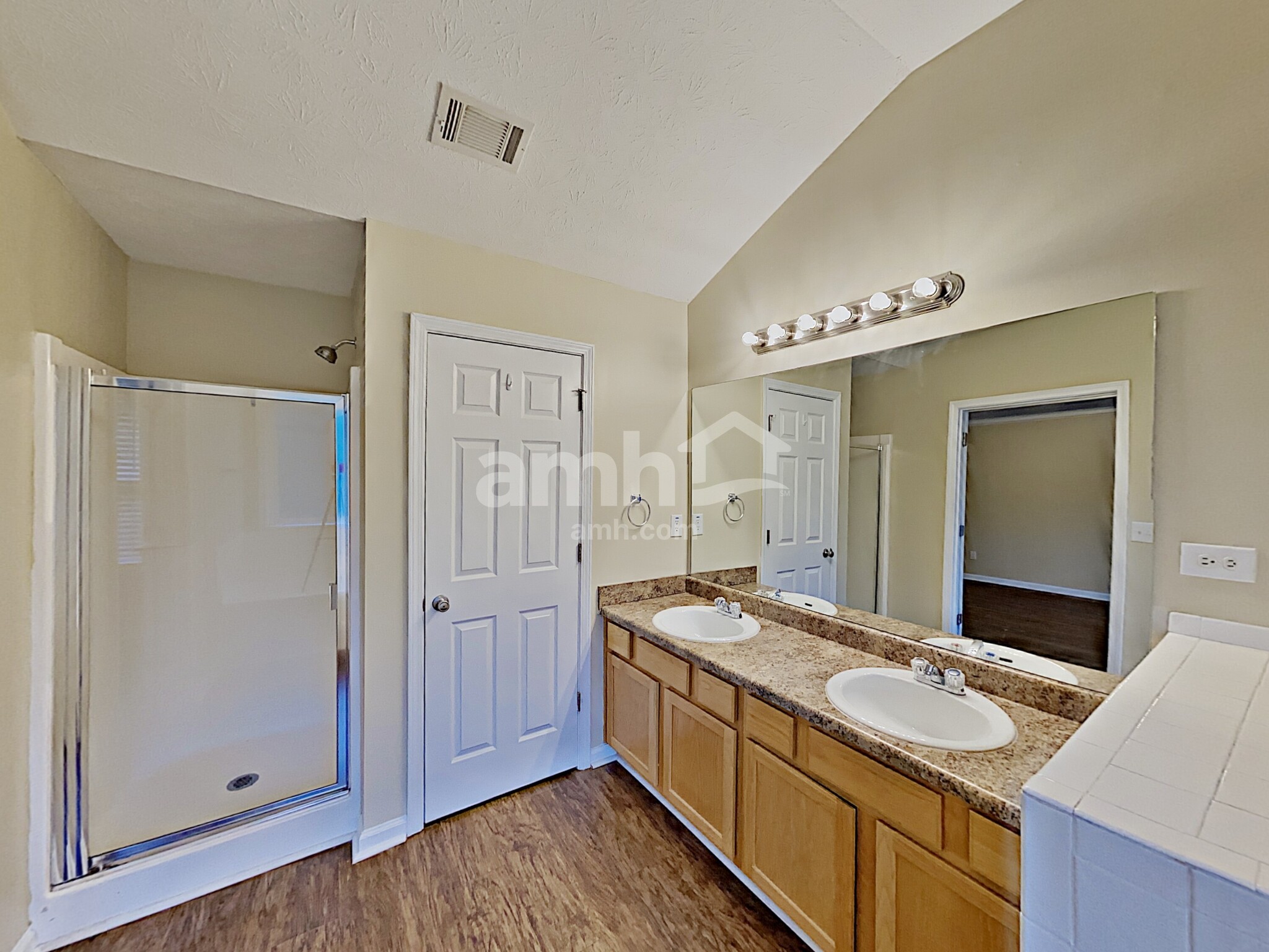 Building Photo - 247 Oceanliner Dr