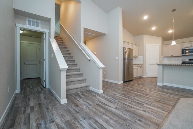 Building Photo - 3067 N Greengate Wy