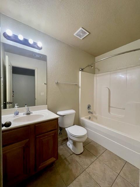 Building Photo - 3004 S B St