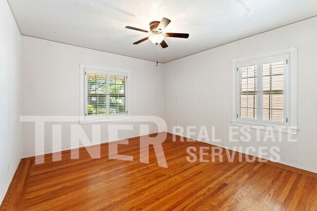 Building Photo - 1067 Perkins Way