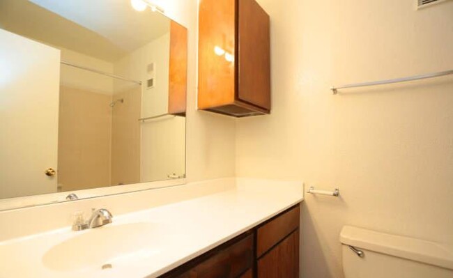 Building Photo - 1 bedroom in Houston TX 77084