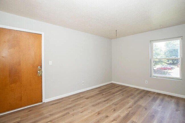 Building Photo - 7417 Garrison Rd