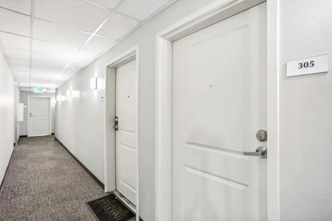 Building Photo - 201 Yesler Wy