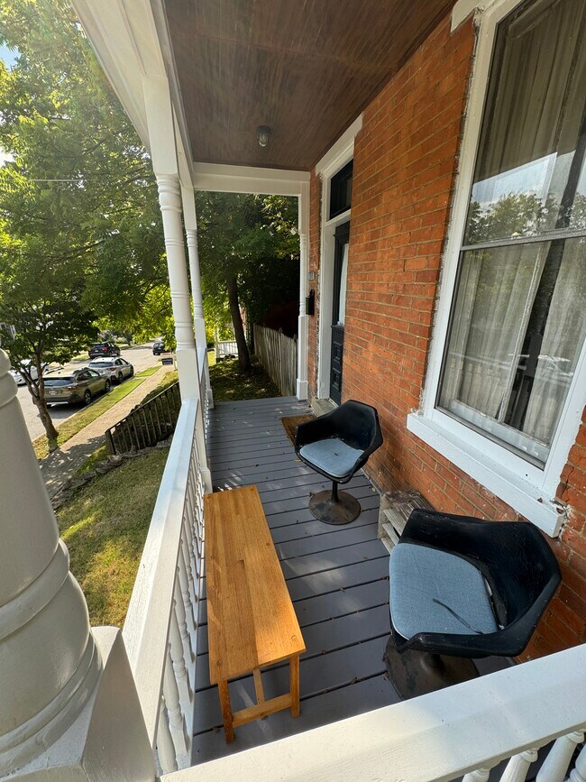 Building Photo - 1634 Otte Ave