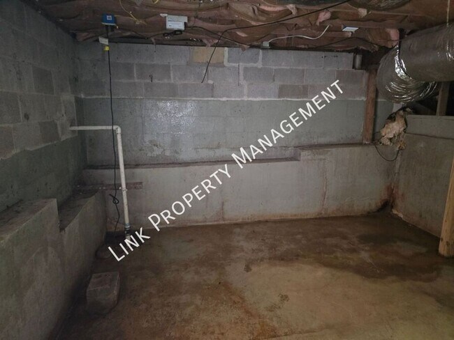 Building Photo - Available Now – Spacious 4 Bedroom Home in Ringgold for Only $1,795/Month!