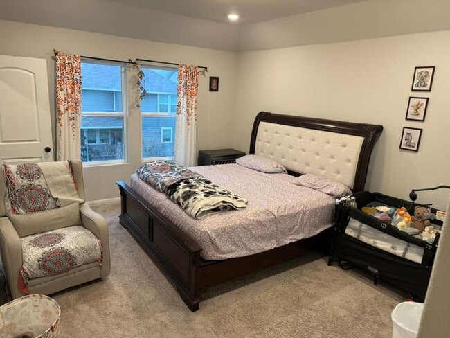 Building Photo - 2436 Danbury Ln